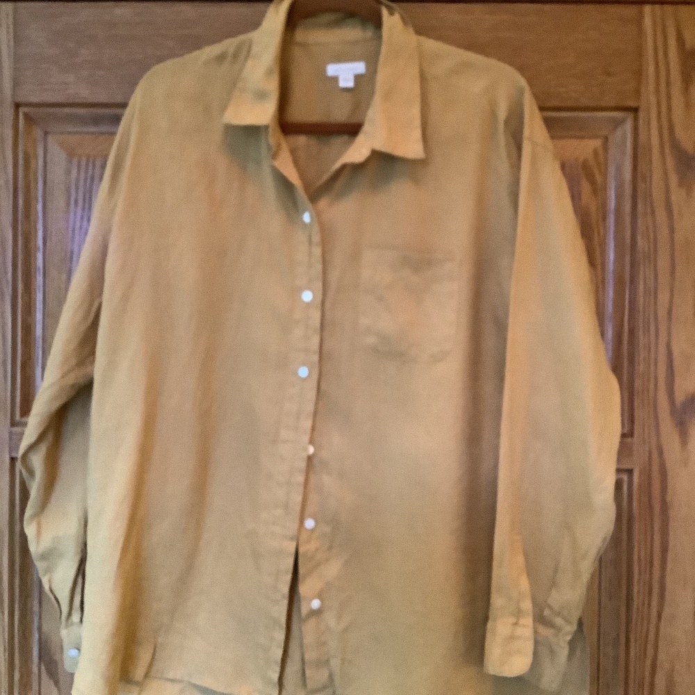 JJILL Linen Golden Button Down Shirt/Blouse